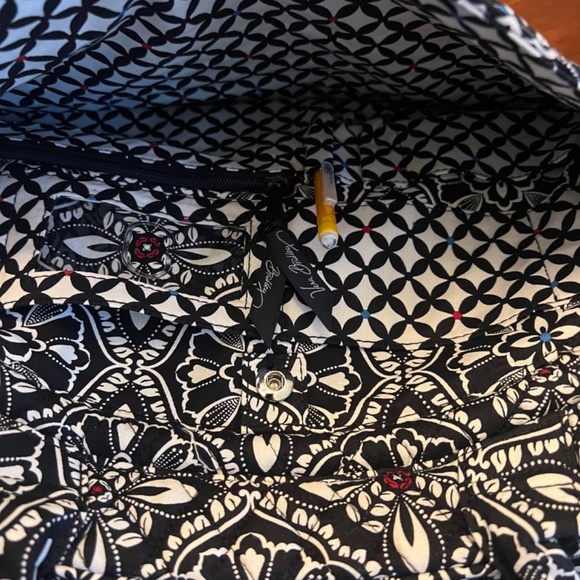 Vera Bradley Barcelona Metropolitan Tote NWT! - Picture 6 of 6